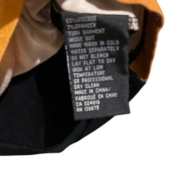 Orly Dark Yellow & Black Abstract Top - Size Small - Picture 5 of 5